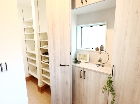 秀建の玄関施工事例