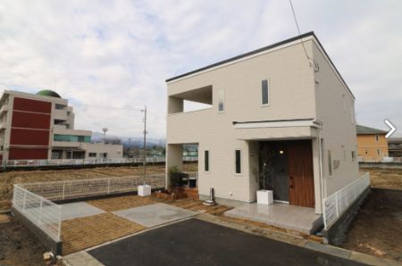 ビクトリーホームの外観施工事例